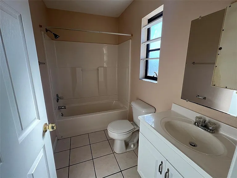 27082 Adams St #A — Photo 7