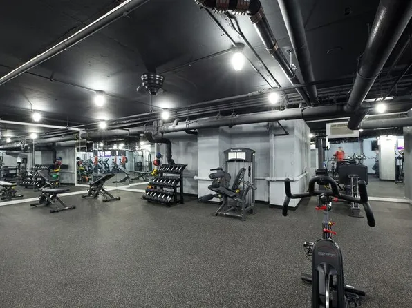 784 Columbus Avenue image 7 of 10