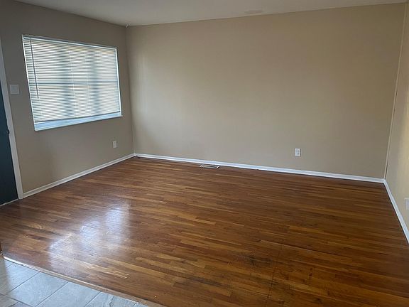 5th image of 7712 Alaska Ave