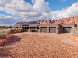 736 W Shinava Dr, Ivins, UT 84738