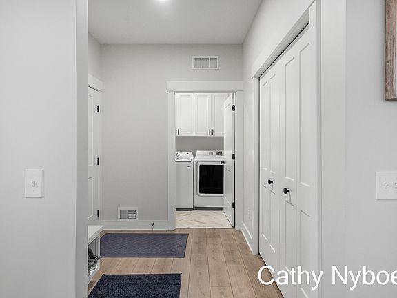 5th image of 6595 Sheldon Crossing Dr #16