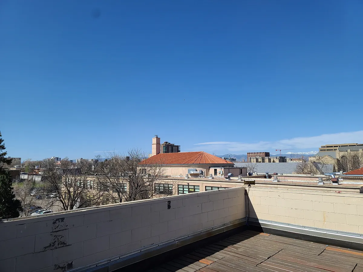 Building Photo - 1390 N Emerson St #604