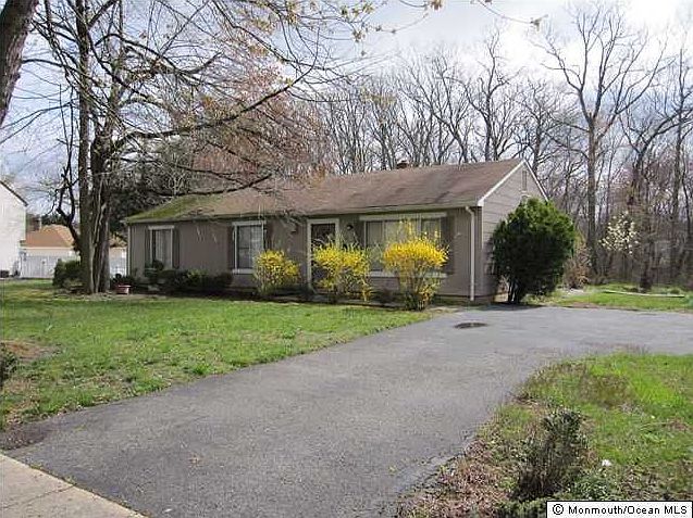2nd image of 12 Salem Ln