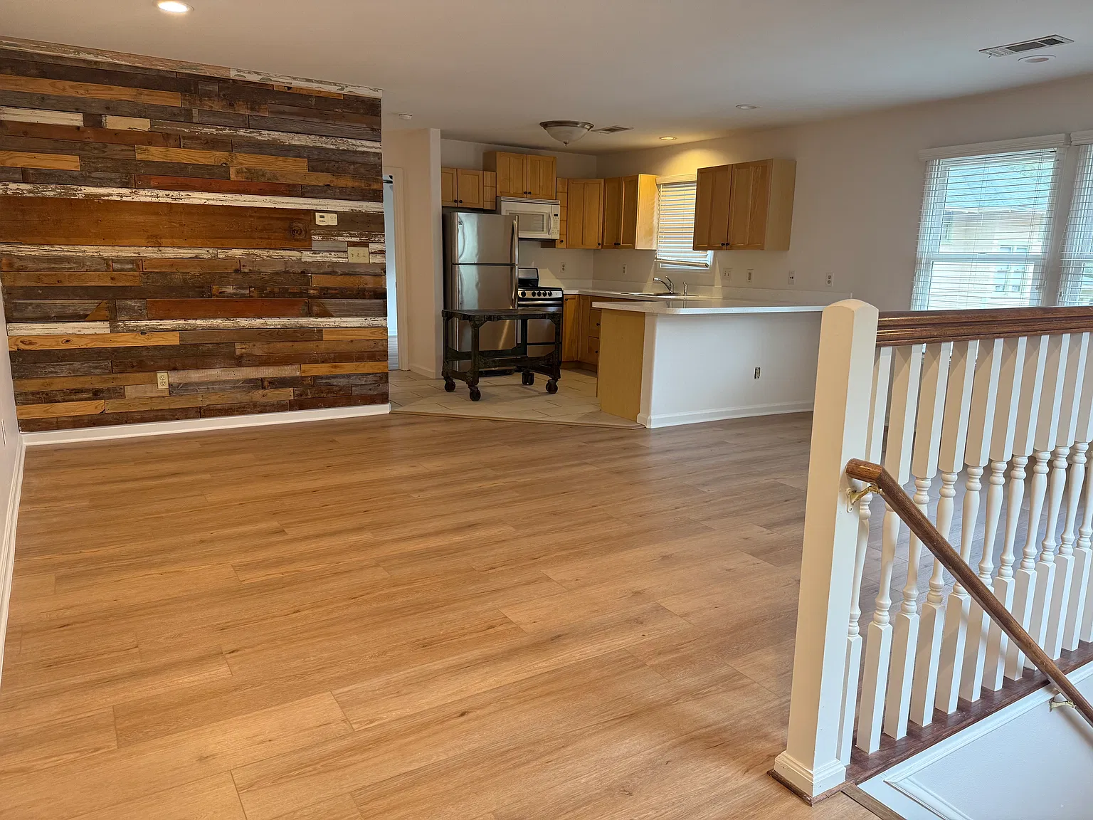 1 bed, 890 sqft, $1,500 — Photo 2