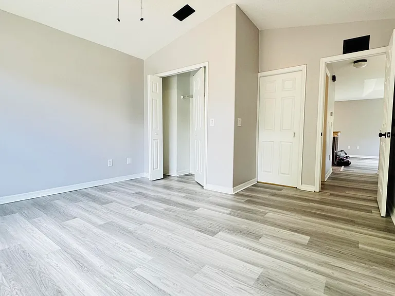 1575 Megan Bay Cir — Photo 6