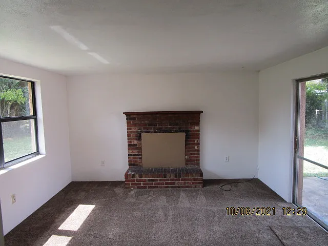 1262 Essex Rd — Photo 10