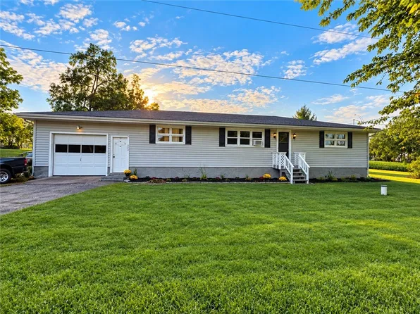 872 Birdsey Rd, Waterloo, NY 13165