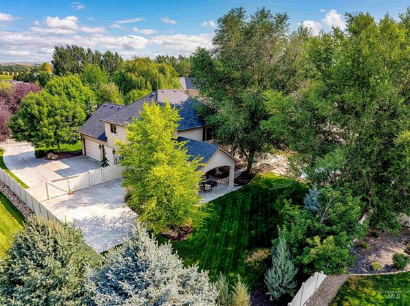 4549 W Clear Field Dr, Eagle, ID 83616