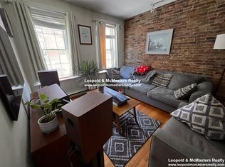 82 W Cedar St APT 3, Boston, MA 02114