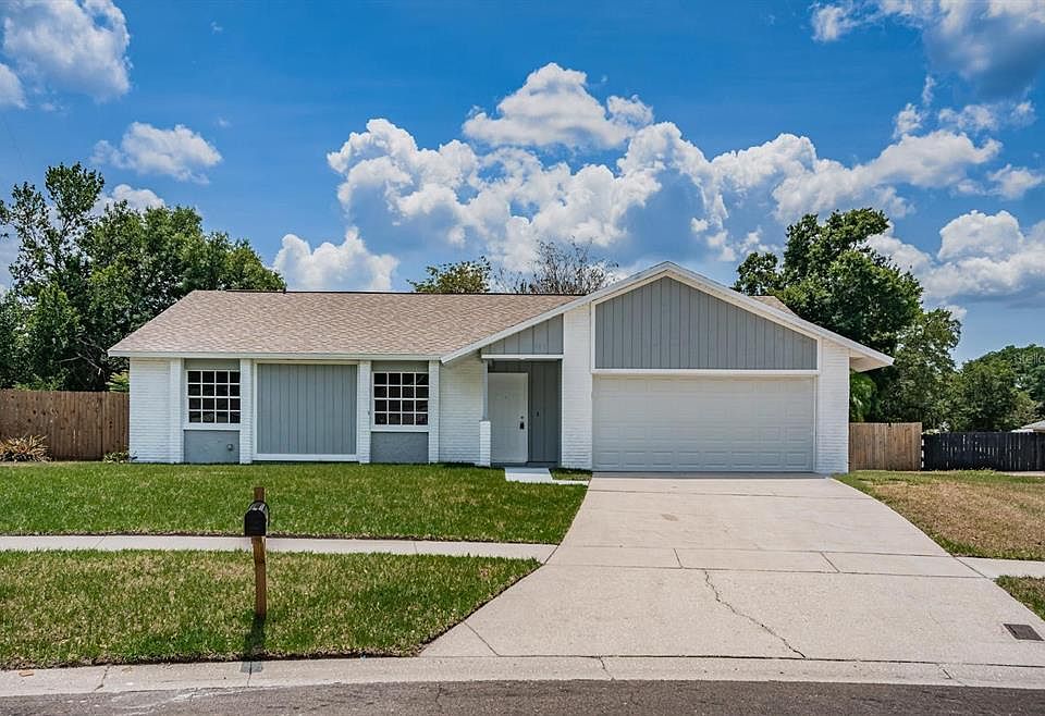 1st image of 301 Black Oak Ct
