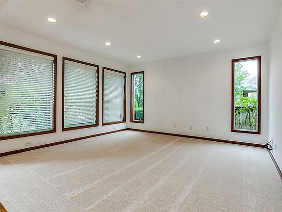 4th image of 6609 Cherry Hills Dr