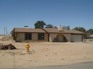 11910 Puye Rd, Apple Valley, CA 92308