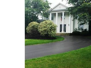 6161 Whispering Meadows Dr, Canfield, OH 44406