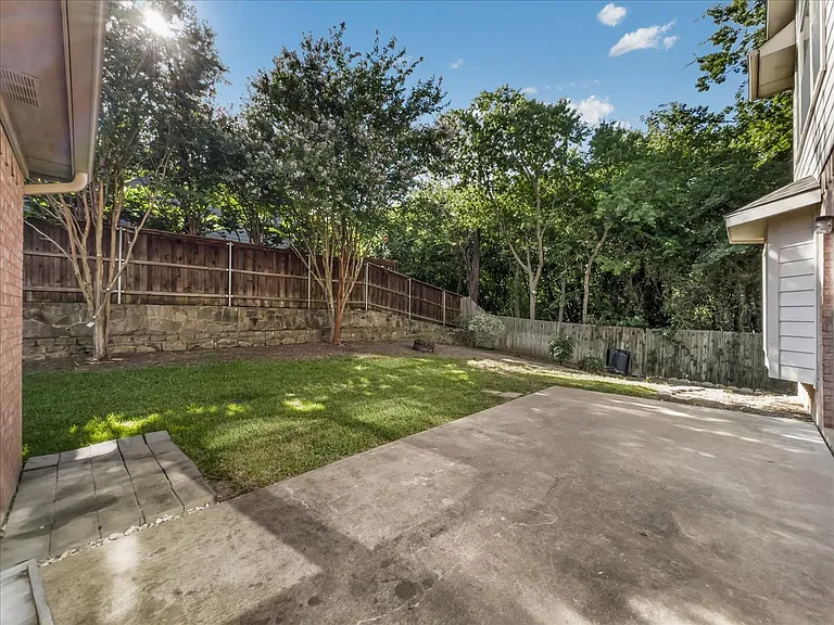 6 Brairwood Ct — Photo 41