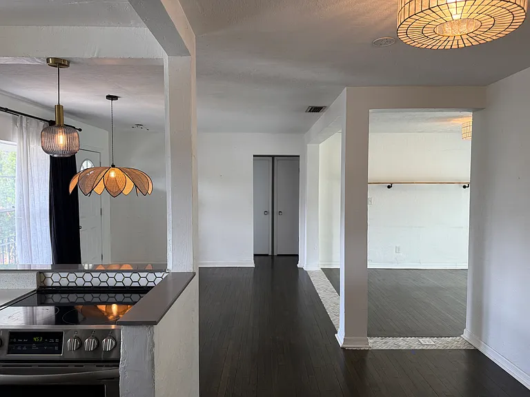 859 Canovia Ave — Photo 8