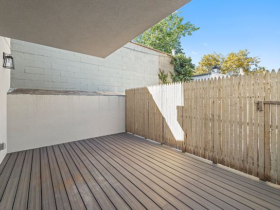 4th image of 175 Richardson St #2A