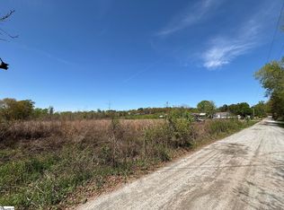 194A Half Moon Rd, Wellford, SC 29385