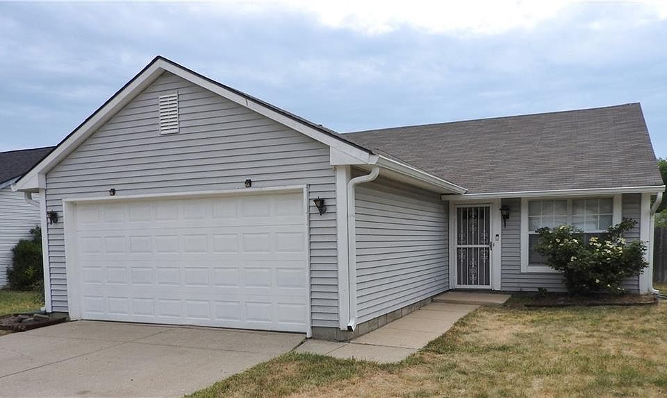 1st image of 3239 N Moccasin Ct