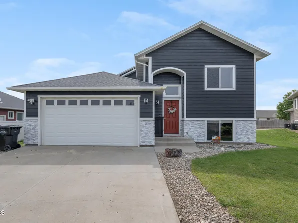 2113 23rd St W, Williston, ND 58801