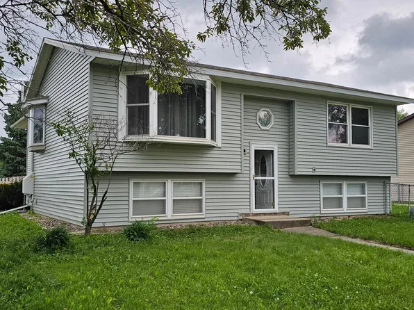 603 31st St NE, Rochester, MN 55906