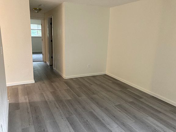 4th image of 5706 16th Ave SE #D