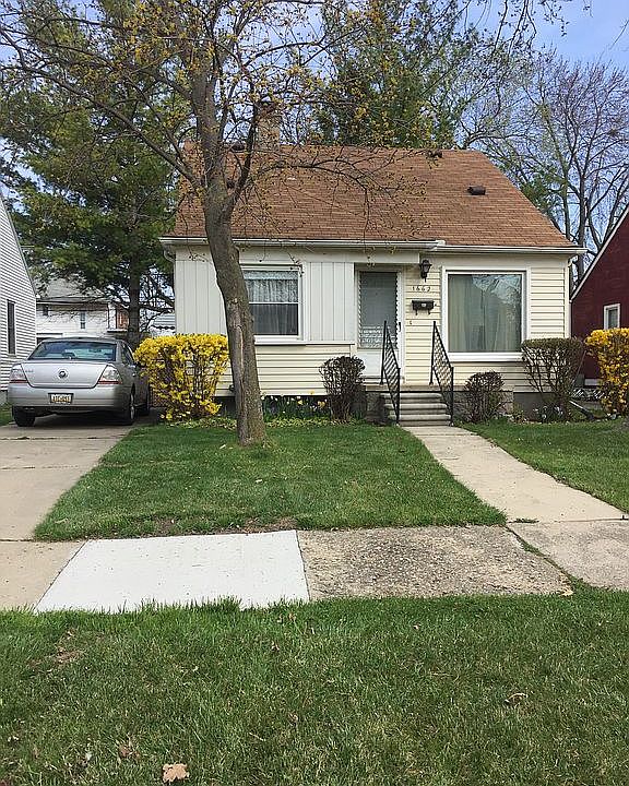 1st image of 1662 Buckingham Ave