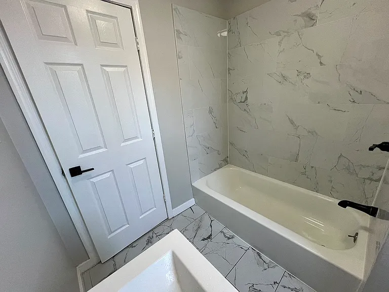 270 Summer St #3R — Photo 8