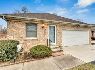 310 8th St SE #C, Demotte, IN 46310