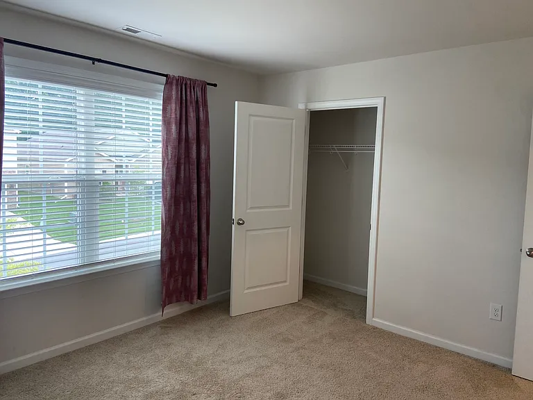 111 David Hill Dr — Photo 43