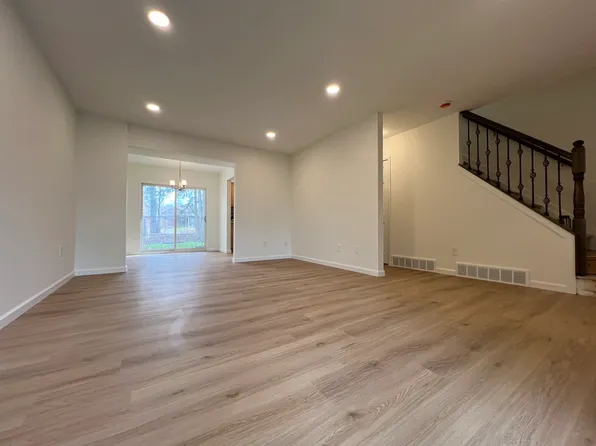 509 Forsythia Ln, Cleveland, OH 44143