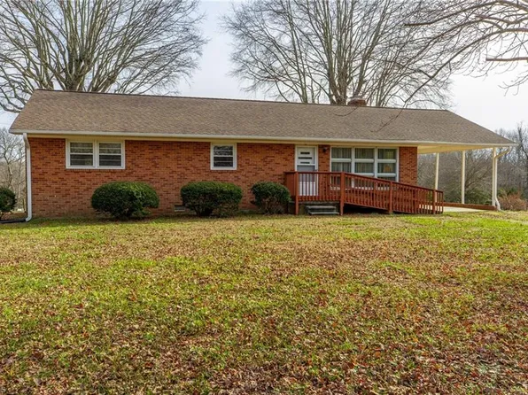 6405 Alamance County Line Rd, Liberty, NC 27298