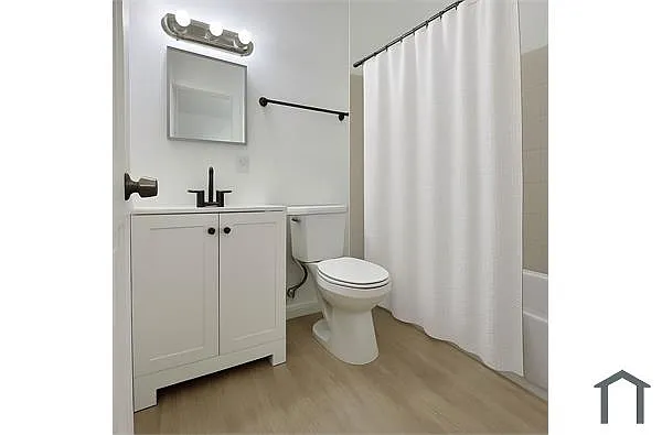 Photo 2 of 5 - 320 NE 13th Ave #2 - Boynton Beach, FL Building Photo - 320 NE 13th Ave #2