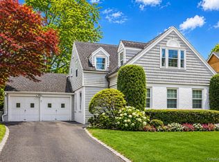 47 Brookfield Pl, Pleasantville, NY 10570