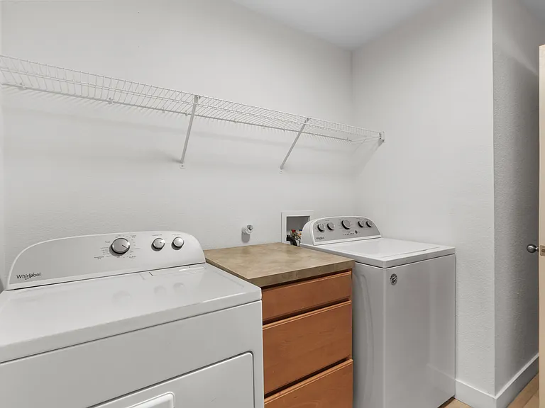 2031 Lake Trail Dr — Photo 17