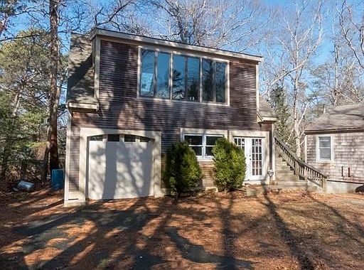4th image of 115 Cape Cod Ave