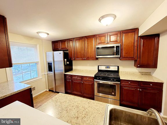 5th image of 4503 Squiredale Sq