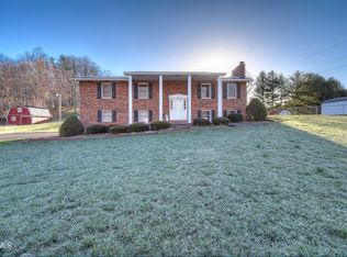 118 Water Tank Hill Rd, Johnson City, TN 37604