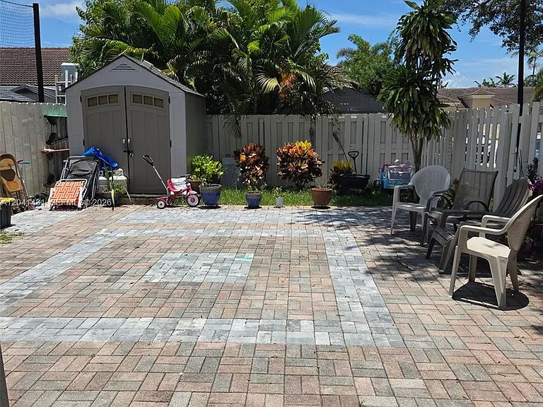 23751 SW 110th Ave — Photo 10