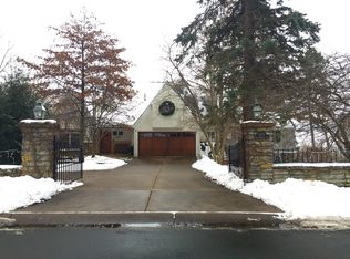 3270 Owasso Hgts Rd, Shoreview, MN 55126