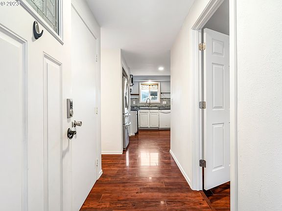4th image of 7408 NE 123rd Ct