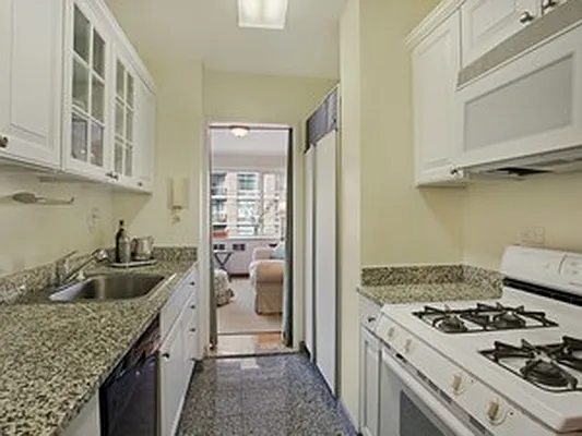 Sold by Corcoran | media 15