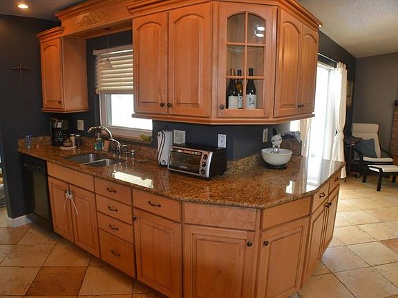 4th image of 5024 Oakshire Dr