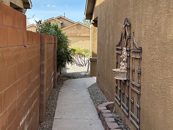 4th image of 8136 Ventana Cielo Ave NW