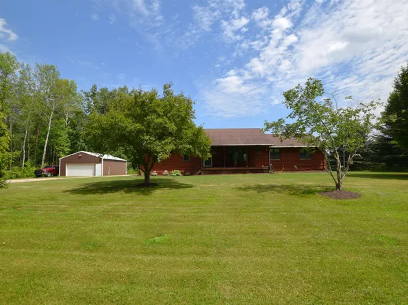 662 Mourning Dove Rd, Little Suamico, WI 54141