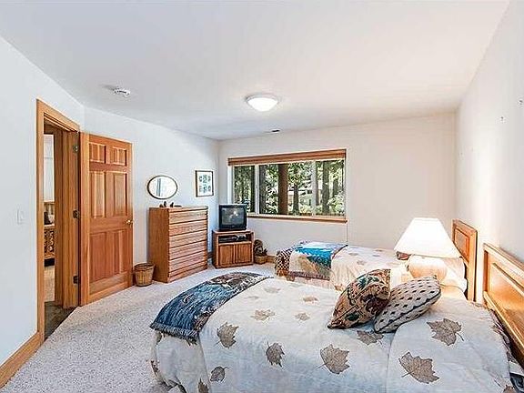 4th image of 899 Southwood Blvd #101