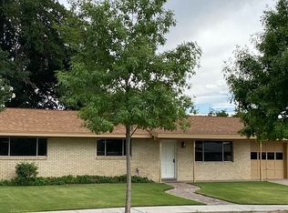 2260 Oleander Dr, Las Cruces, NM 88001