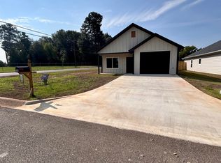 388 Alexander St, Kilgore, TX 75662