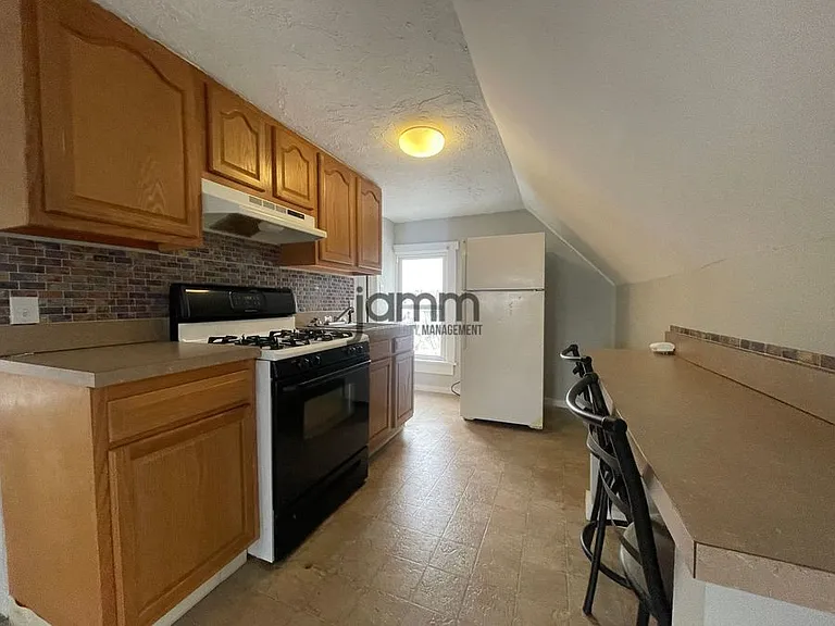 1548 Alameda Ave — Photo 4