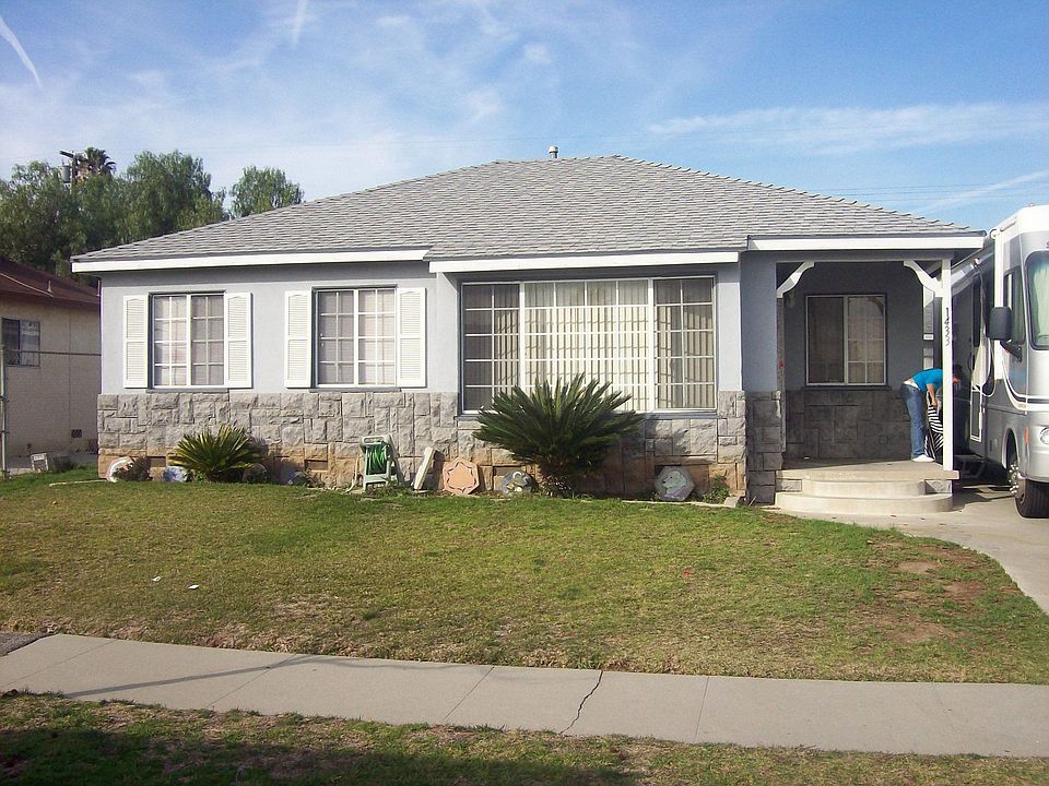 Front View - Updated Windows and RV parking