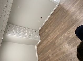 4 Flanders Rd, Niantic, CT 06357